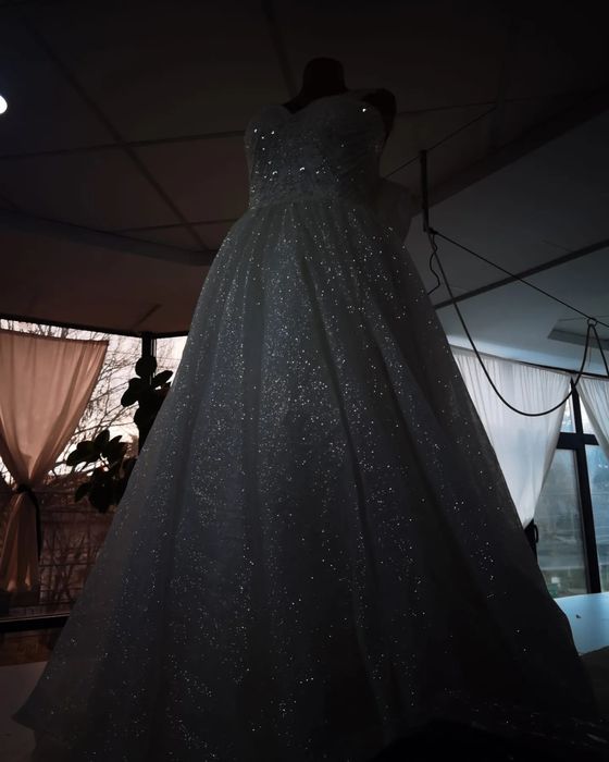 Vând rochie de mireasă!