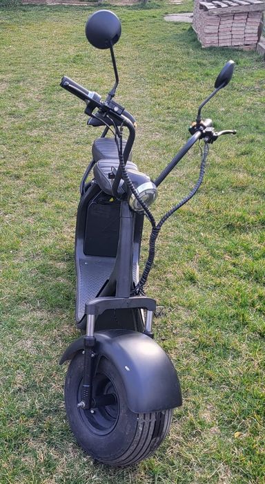 Vand 2 scutere citycoco