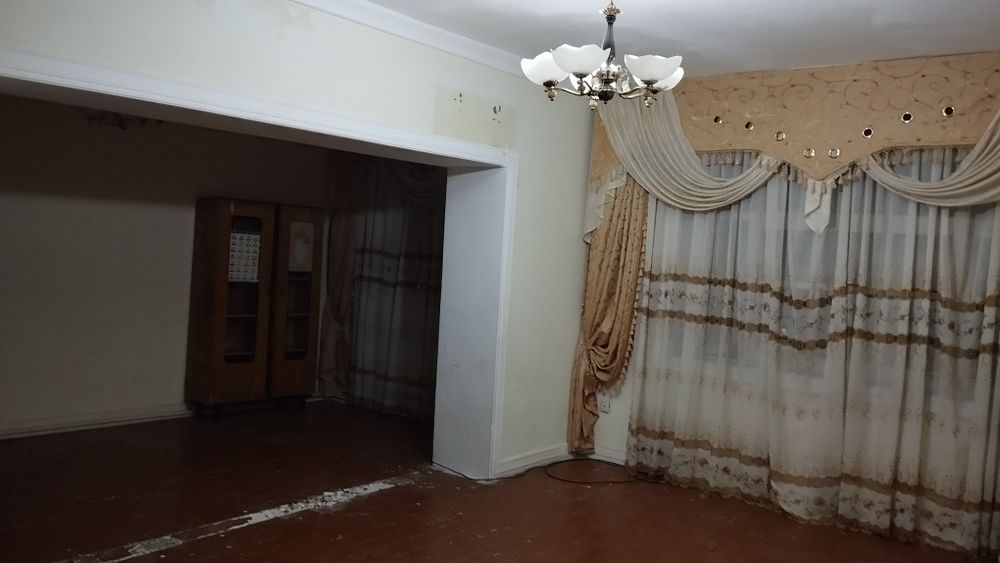 Zudlik bilan  4 xonalik kvartira sotiladi