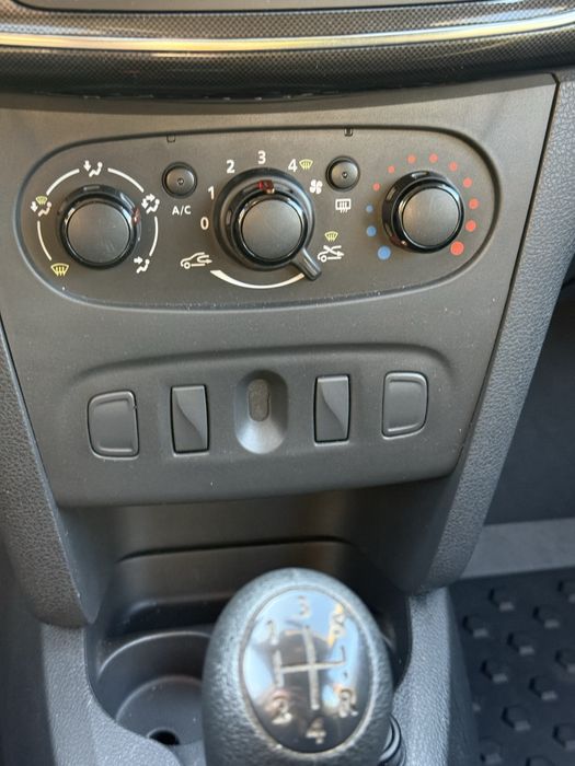 Ofer spre vanzare Dacia Logan 2018