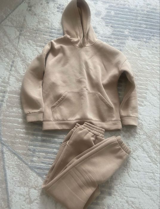 Продам женские вещи