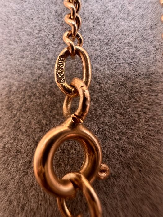 Продам золотую цепочку.