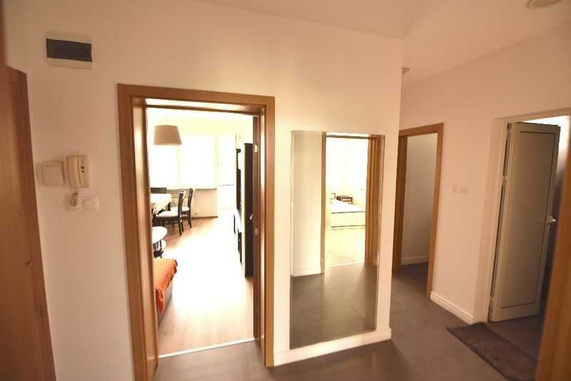 Дава се под наем Тристаен апартамент в София, Зона Б-18 - 110 кв.м за 725 € - Снимка #9