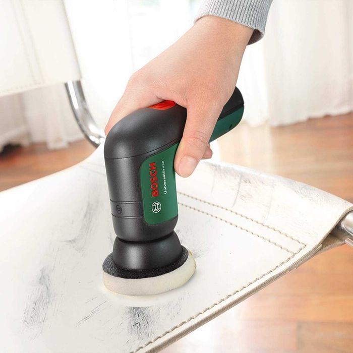 ПРОМО Нова 2г Гаранция Акумулаторна Почистваща Полираща Четка Bosch UniversalBrush, 3.6 V, 1.5 Ah, 06033E0000