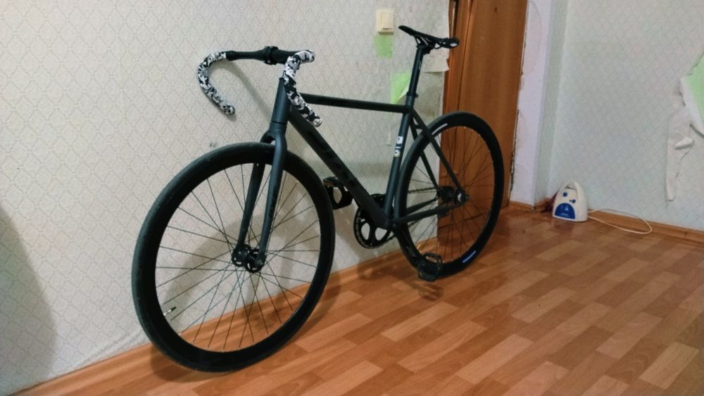 Продам фикс в идеальном состоянии