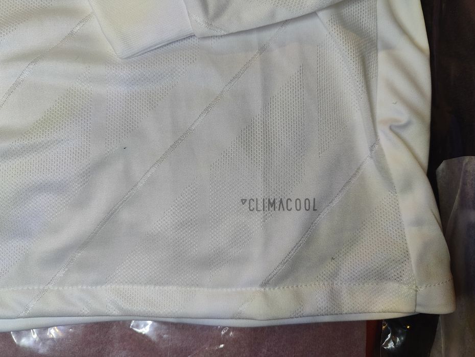 Футболни екипи Real Madrid дълъг ръкав 16/17 away 17/18 home