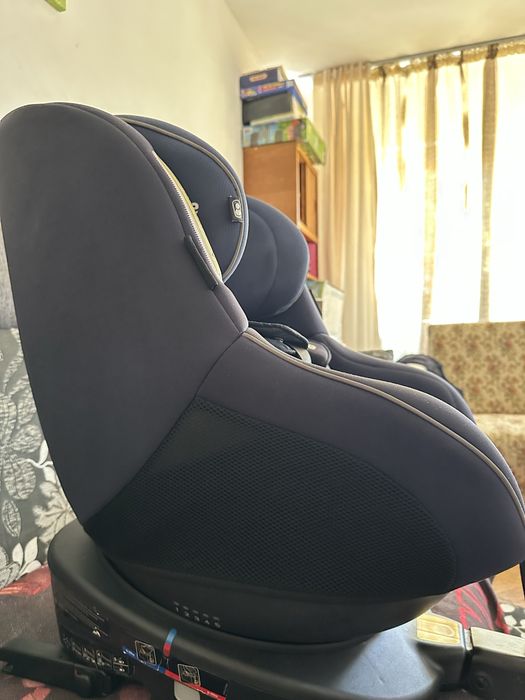 Scaun auto Joie.
