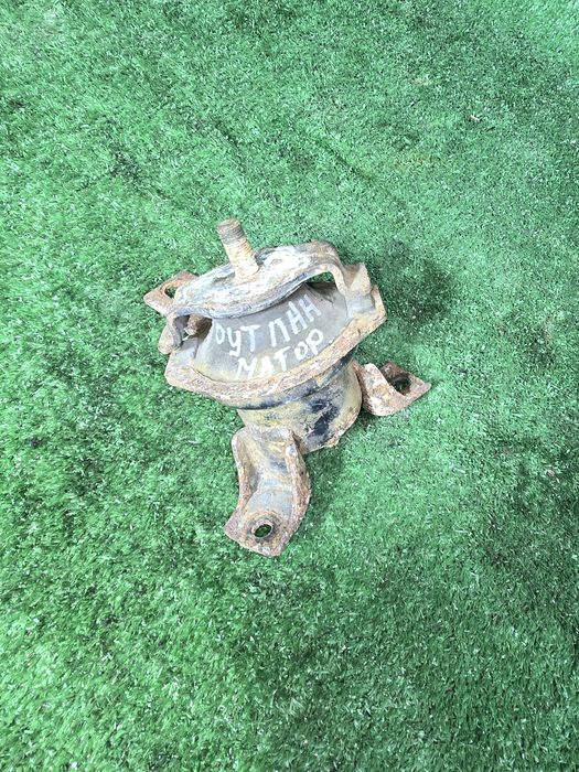 Подушка опора двигателя Митсубиши Оутлендер 2.4 Mitsubishi Outlander