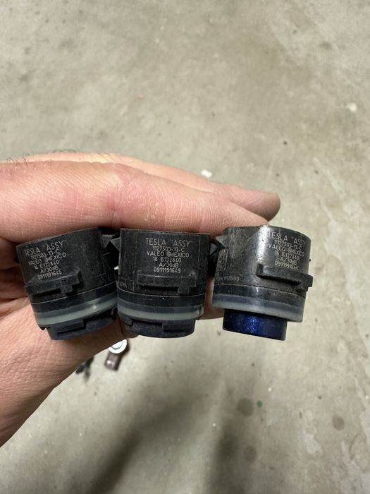 Senzori parcare Tesla Model 3 cod 112750313C / 112750212C/ 112750312C