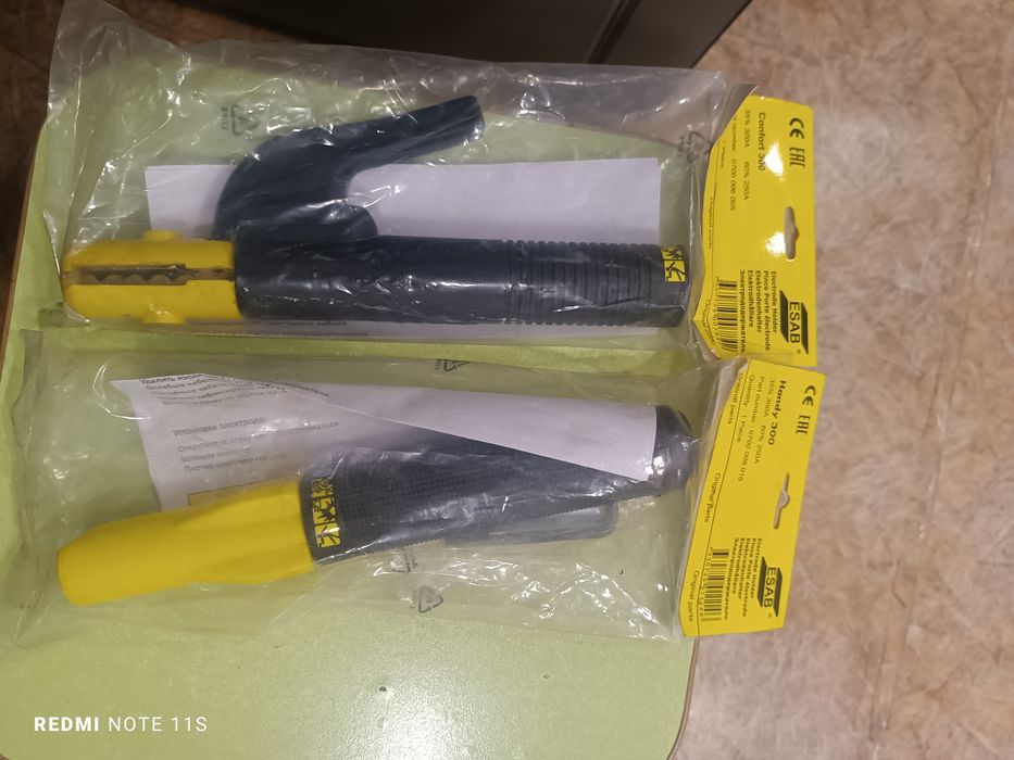 Продам держаки  esab 200a,300а