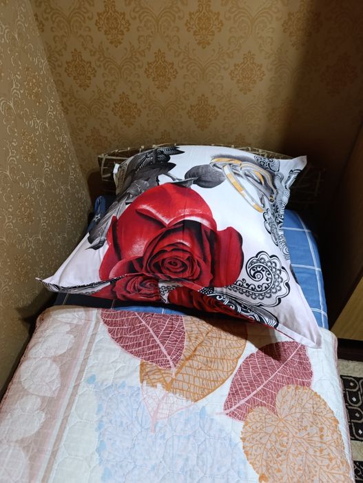 Продаются шерстяные одеяла и пуховые подушки