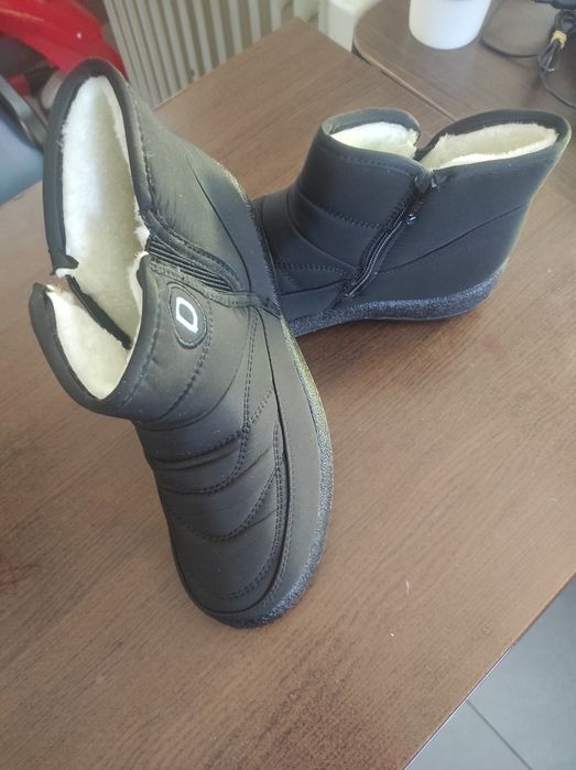 Обувки мъжки и дамски