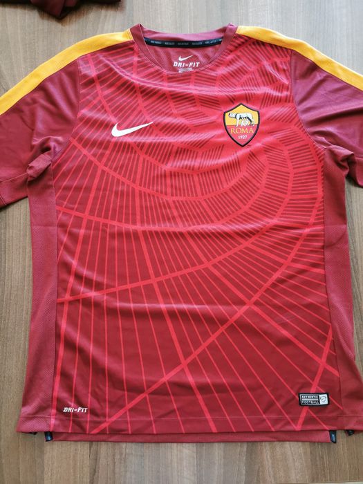 Тениски на Roma размер Л