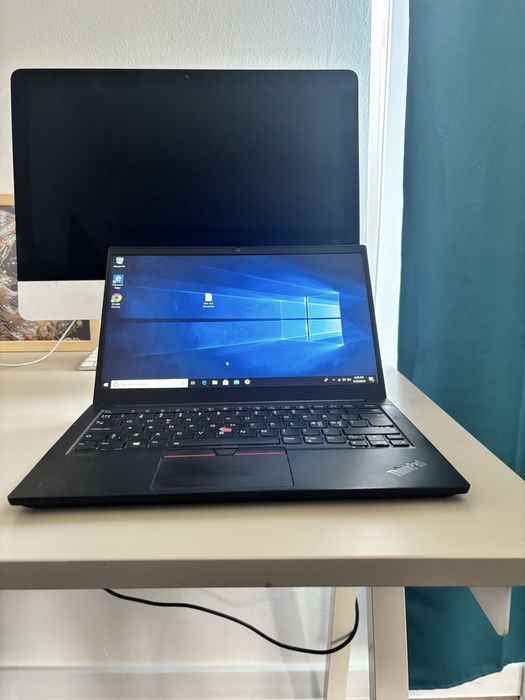 Lenovo Thinkpad E14• Ryzen 5-5500u• 16gb ram• SSD Nvme 256• 14”