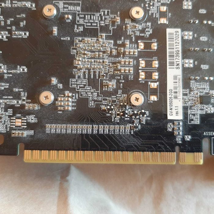 GTX 1050 2GB Видеокарта GDDR5