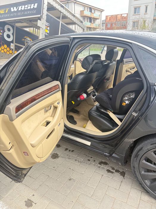 Vand Audi A8 D3 233cp 3.0l disel 2008