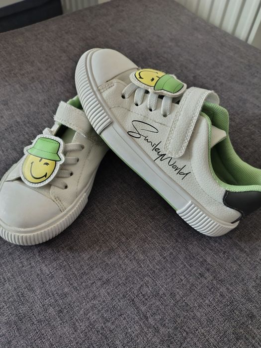 Adidași, tenesi hm