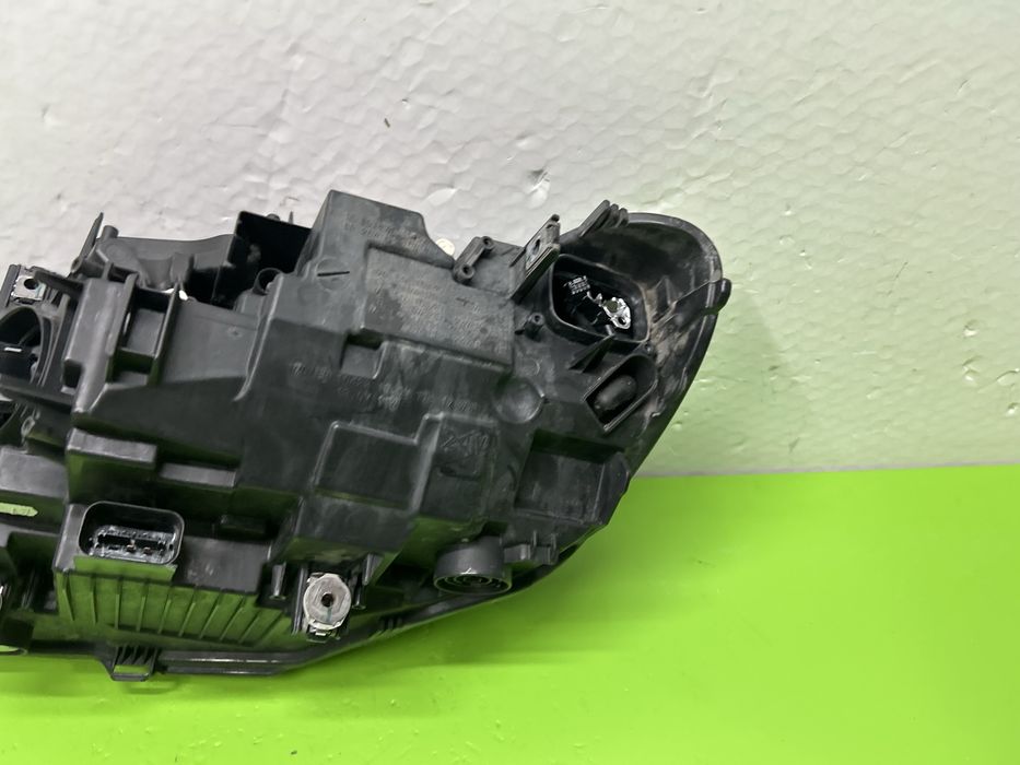 Far faruri bmw F32 F33 F36 lci full led adaptiv 2017-2020 dreapta