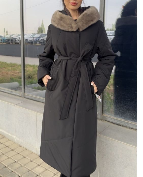 Продаётся зимняя куртка (Турция)