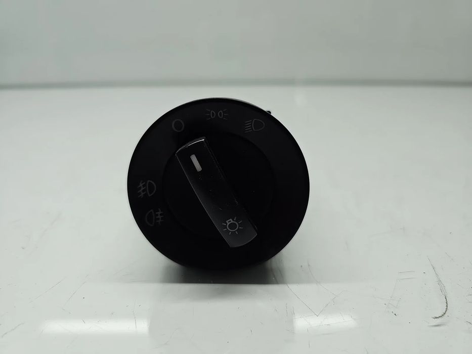 Bloc lumini Volkswagen Polo (9N) [Fabr 2001-2008] OEM