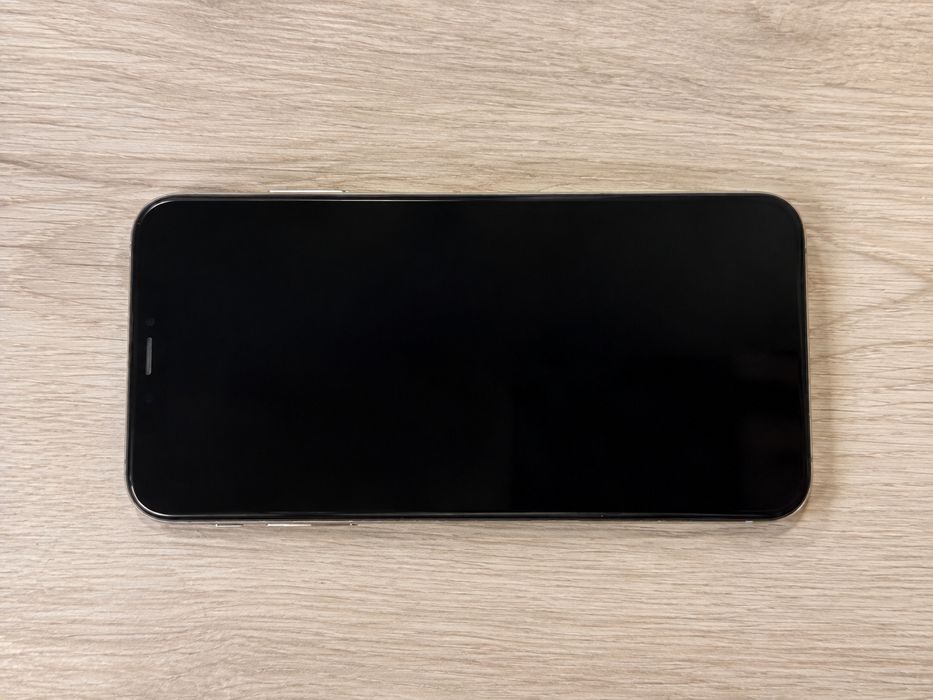iPhone XS Max – Funcțional – Ecran ridicat, necesită schimbare baterie