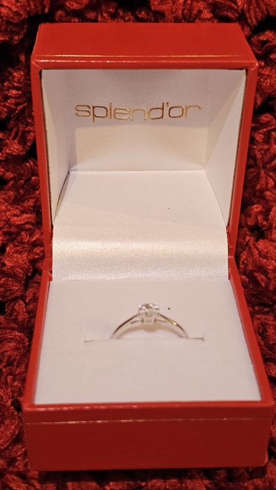 Inel de logodn aur alb cu 7 diamante naturale 585