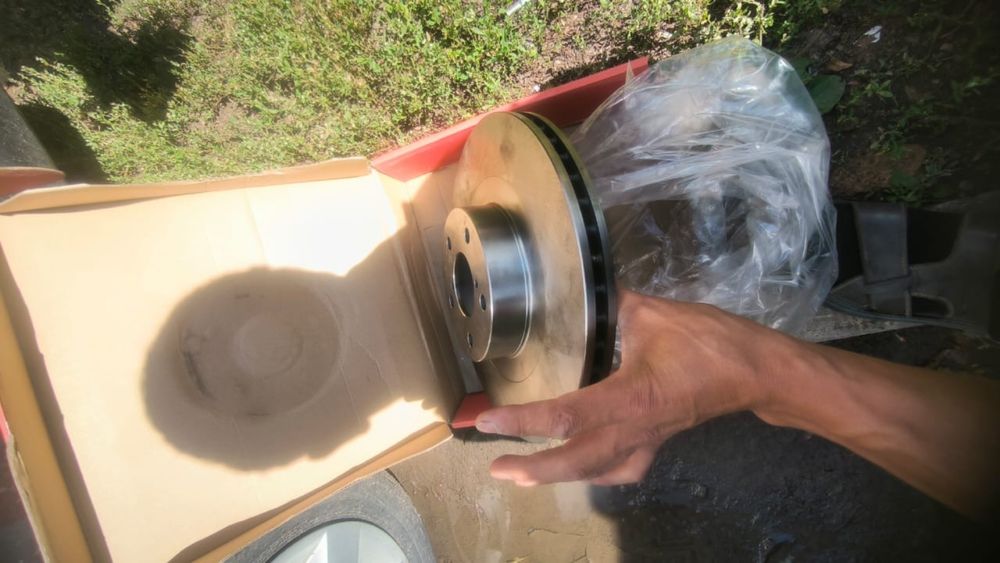 Тормазной диск Тормазные диски Субару