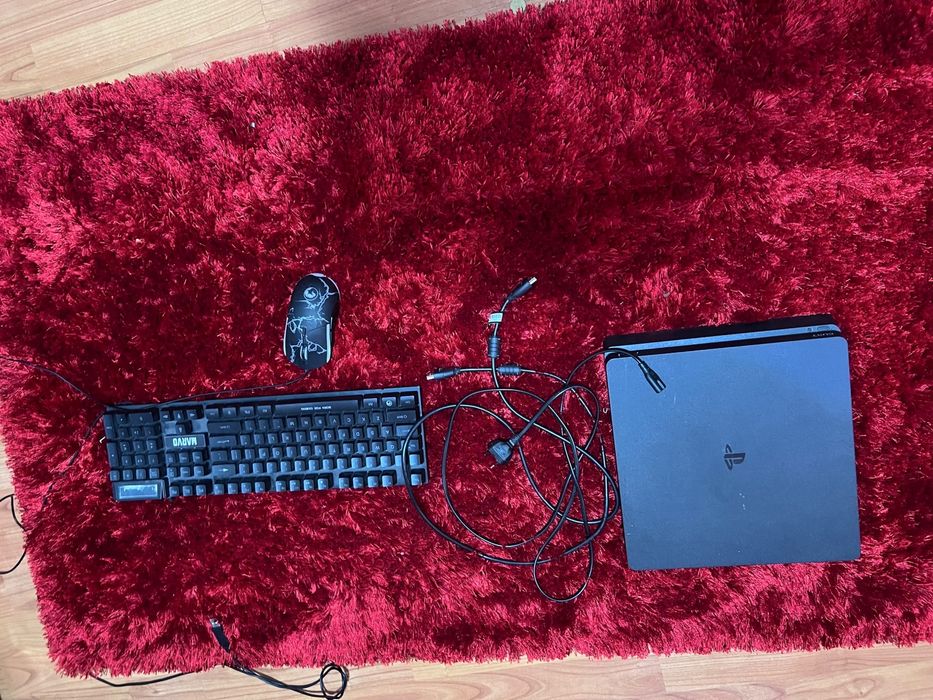PS4 Slim fara controller