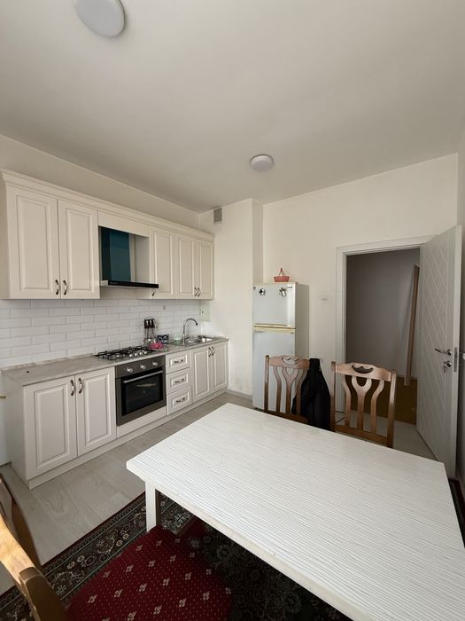 Dom sotiladi 1 xonali 36 kv mebellari qoladi