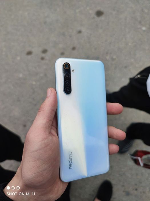 Realme 6  4/128gb