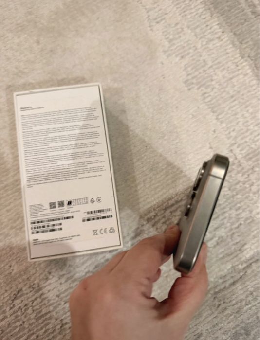 iPhone 15 PRO- impecabil - prim proprietar