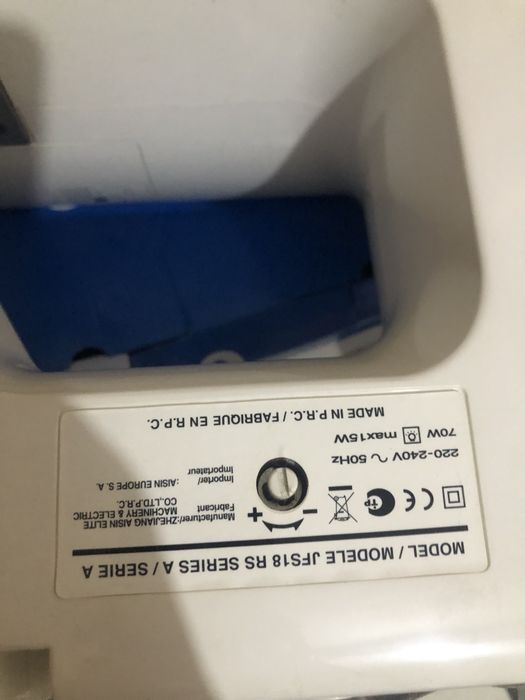 Mașină de cusut Toyota JFS18 RS seria A