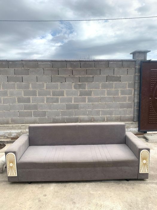 Диван, сатылады.