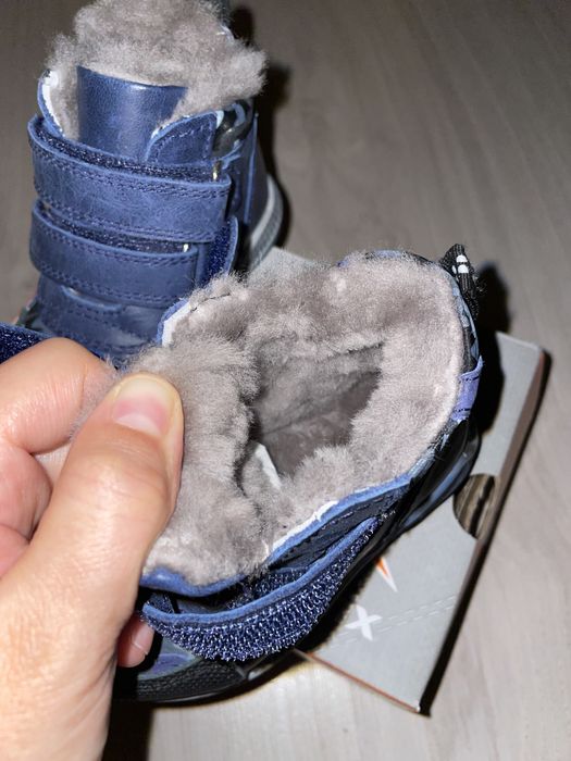 Детский обувь новый