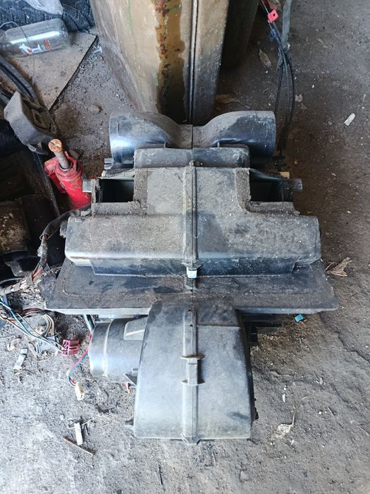 Продам запчасти на Ауди 100 с4