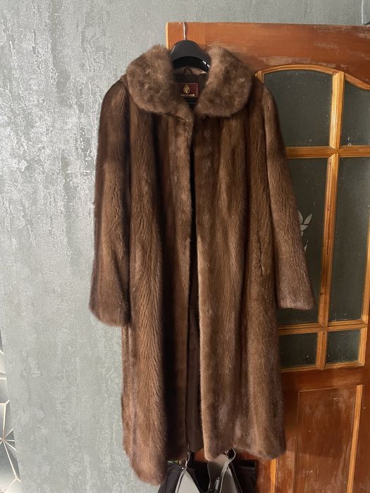 Норковая шуба (цельная)