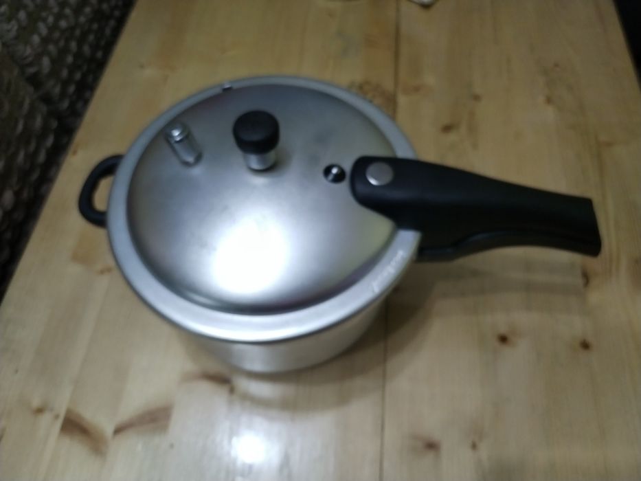 Oală sub presiune