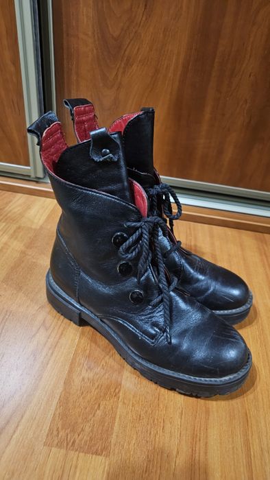 Кожаные демисезоннные ботинки