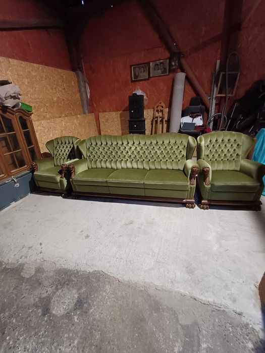 Mobilier vechi Sofa cu fotografii