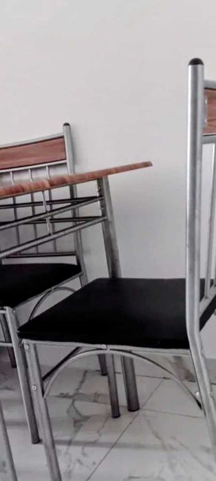 Masă de bucătărie