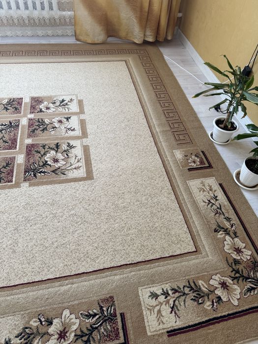 Натуральные ковры, қалың кілемдер