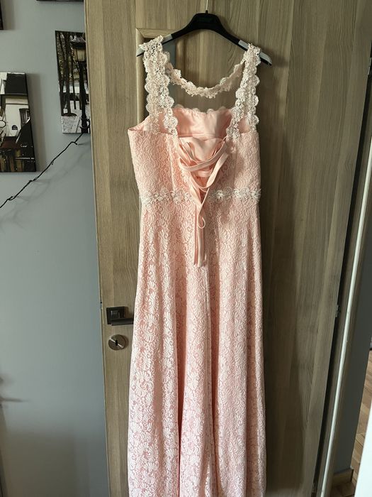 Vand rochie de ocazie roz