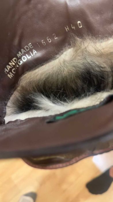 Продам унты , сделанные в манголии.