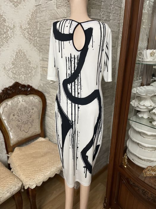 Платья по 15 000 т