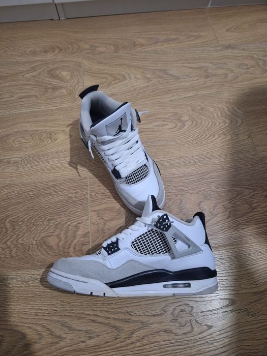 Jordan 4 military black