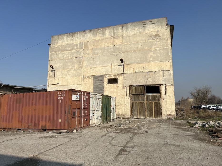 Сдается в аренду помещение площадью 1500 м2