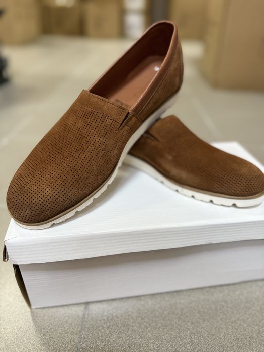 Vand mocasini din piele intoarsa