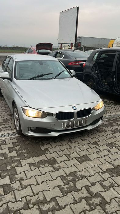 Dezmembram BMW F30 320D din 2011