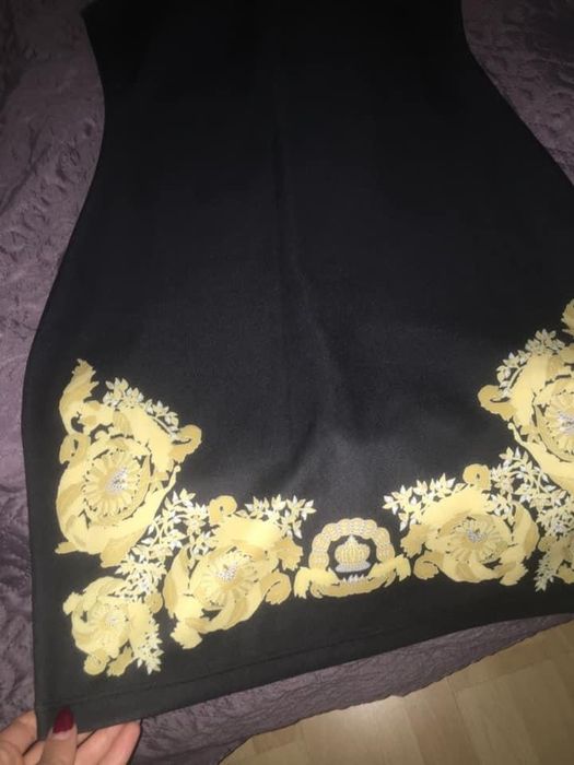 Нова Рокля Laleto