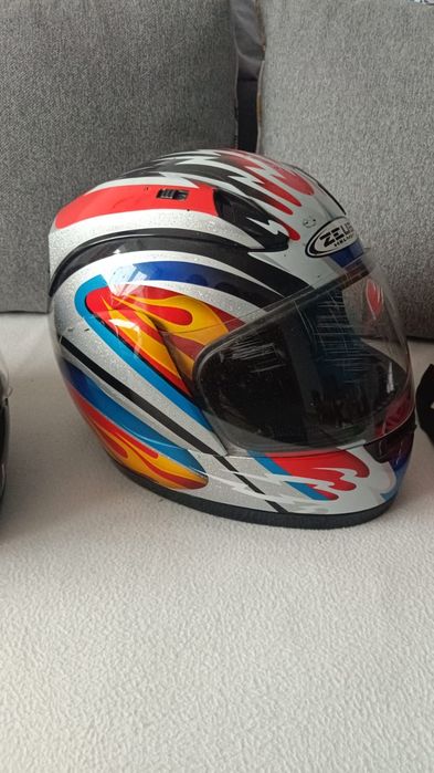 Vand casti motocicletă